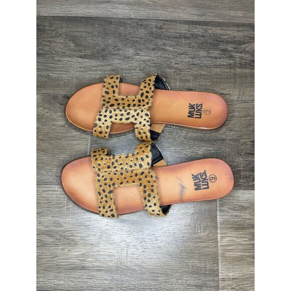 Muk Luks Shoes - MUK LUKS Nerissa Sandals Slip on size 9 Faux Fur Strap Animal Print Flats Casual